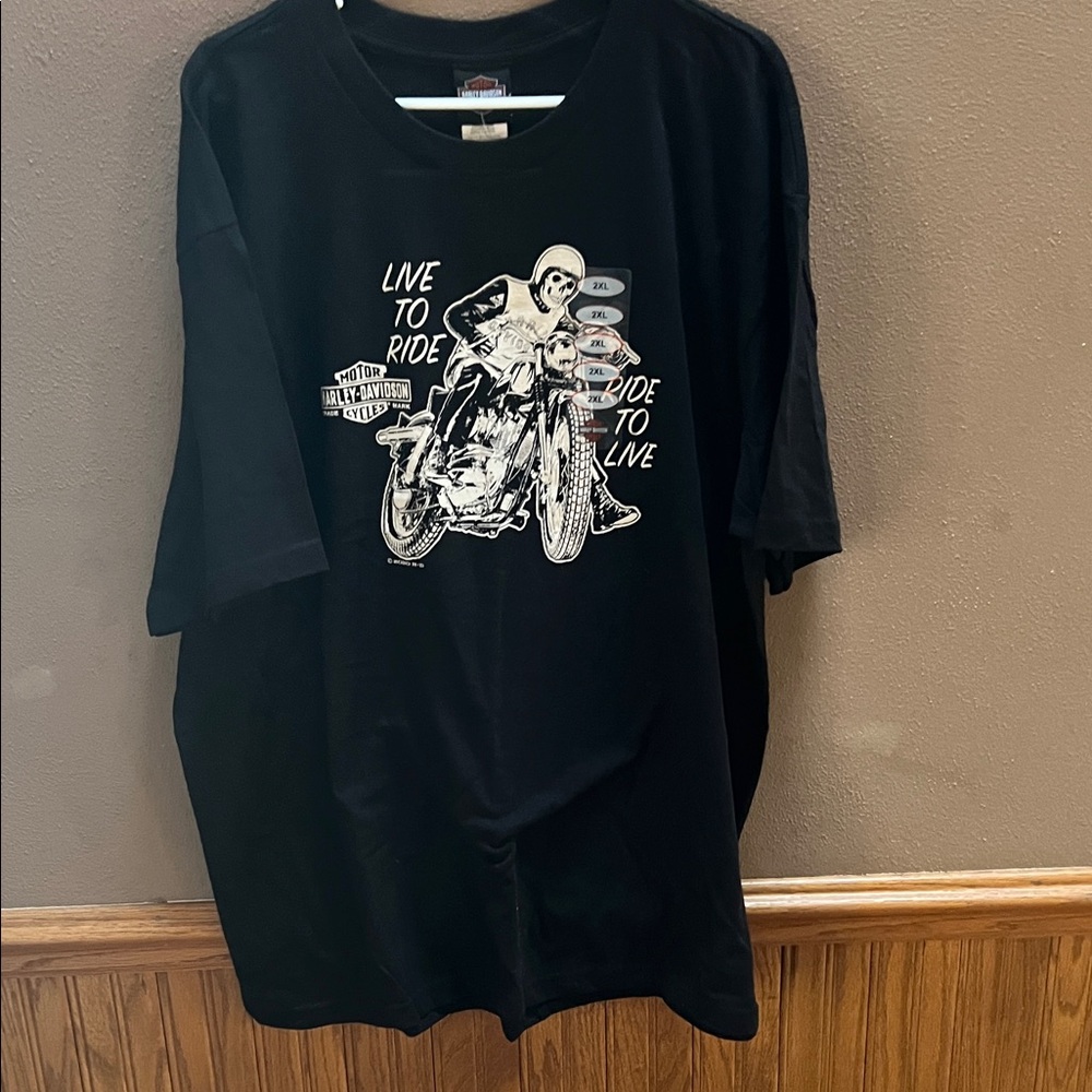 Harley-Davidson Black Tee with Motorcycle Graphic
